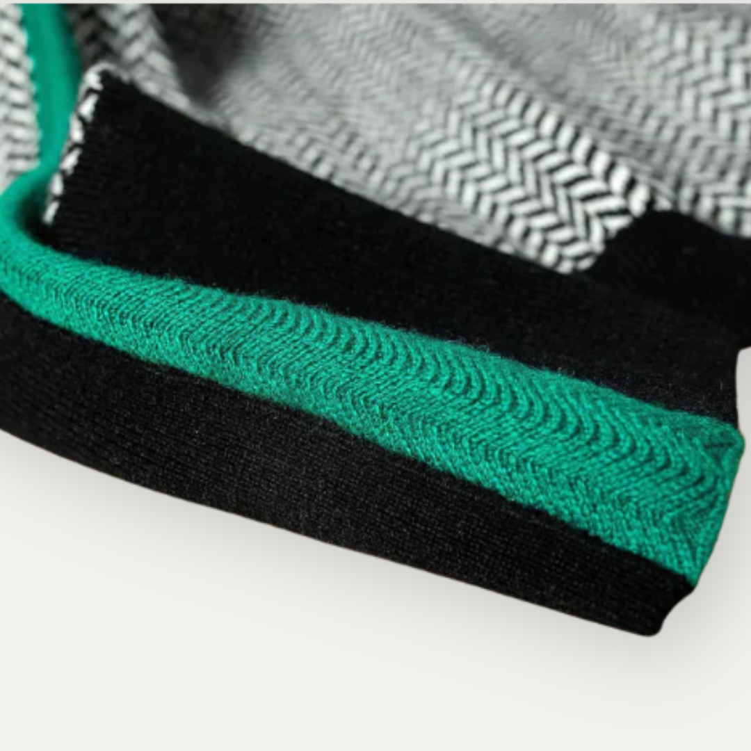 Oya - Turtleneck Sweater