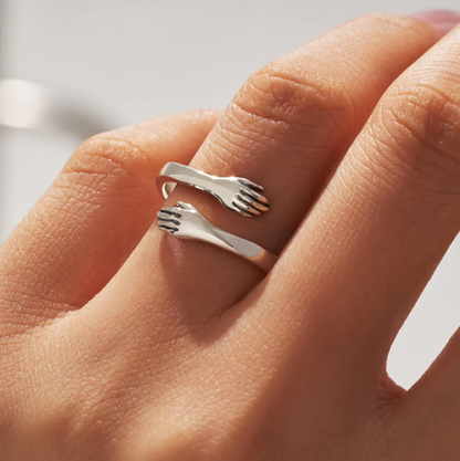 Cora - Hug Ring