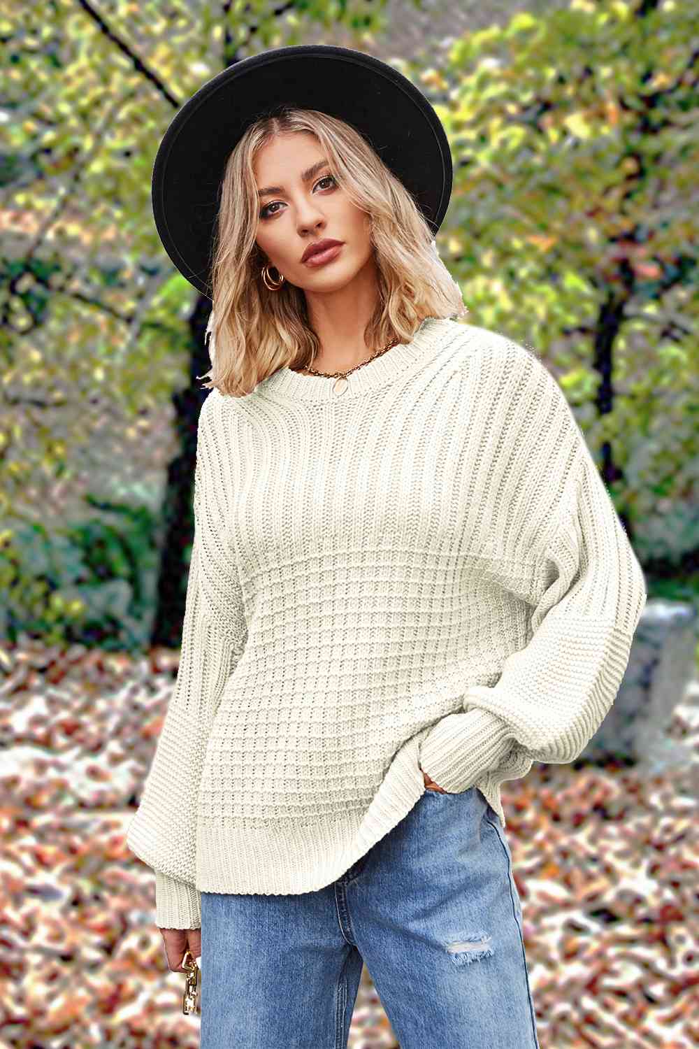 Kamila - Sweater with Round Neck